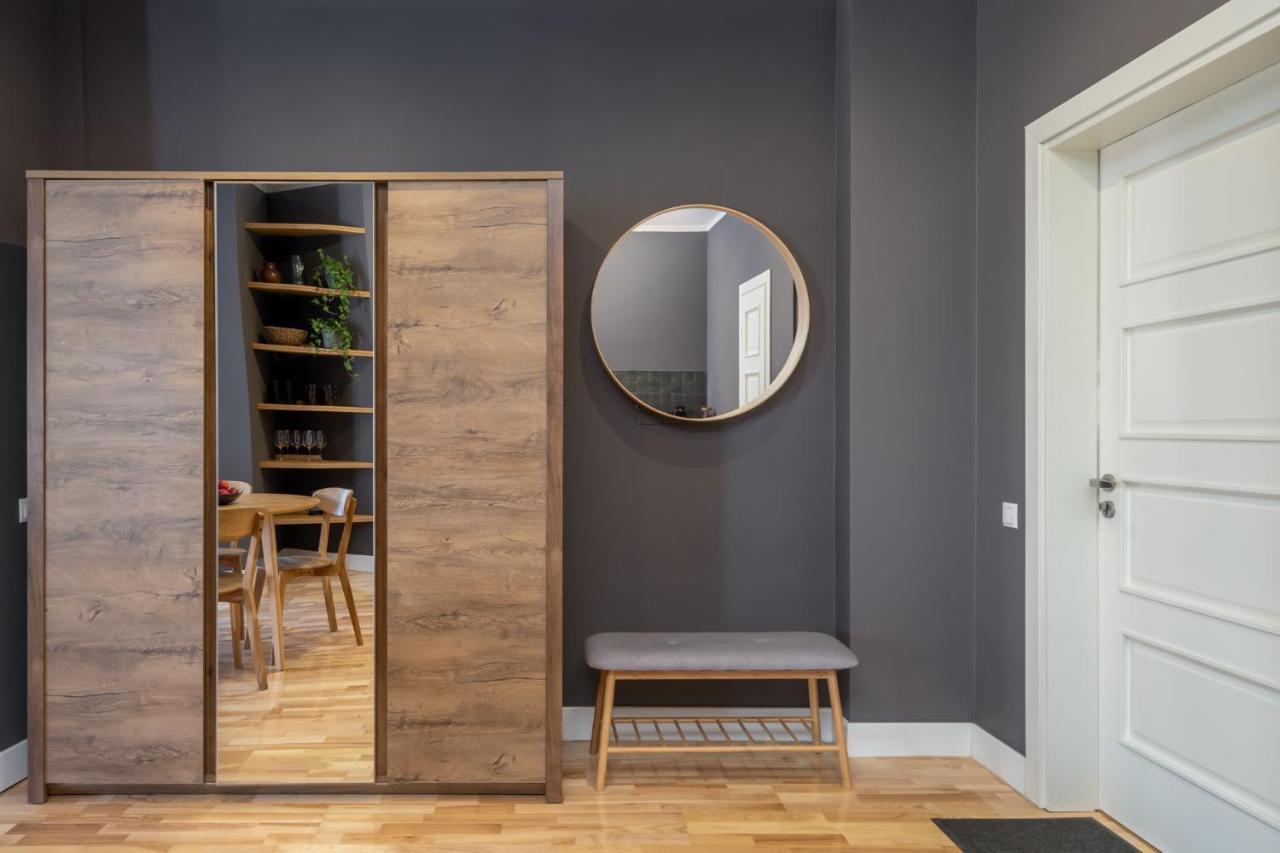 Romantic And Spacious Apartment In Riga Old Town Kültér fotó